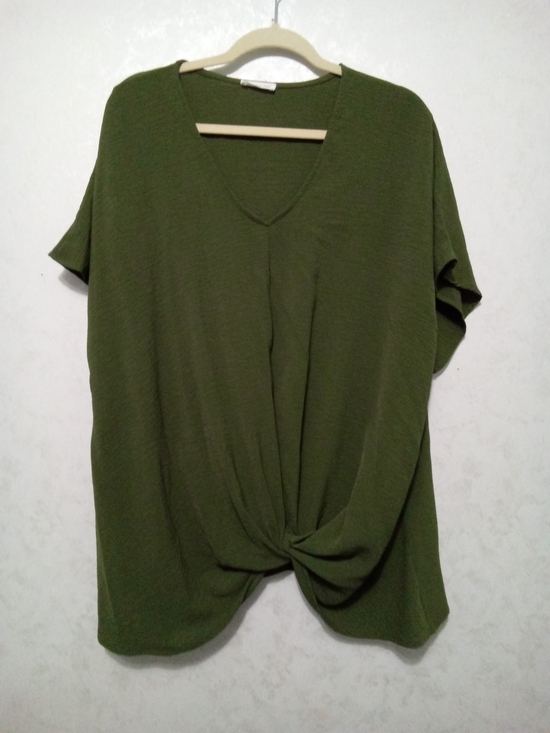 Chicsoul Tops - ​Chic Soul Olive Green V-Neck Twist-Front Short Sleeve Top - Size 3XL